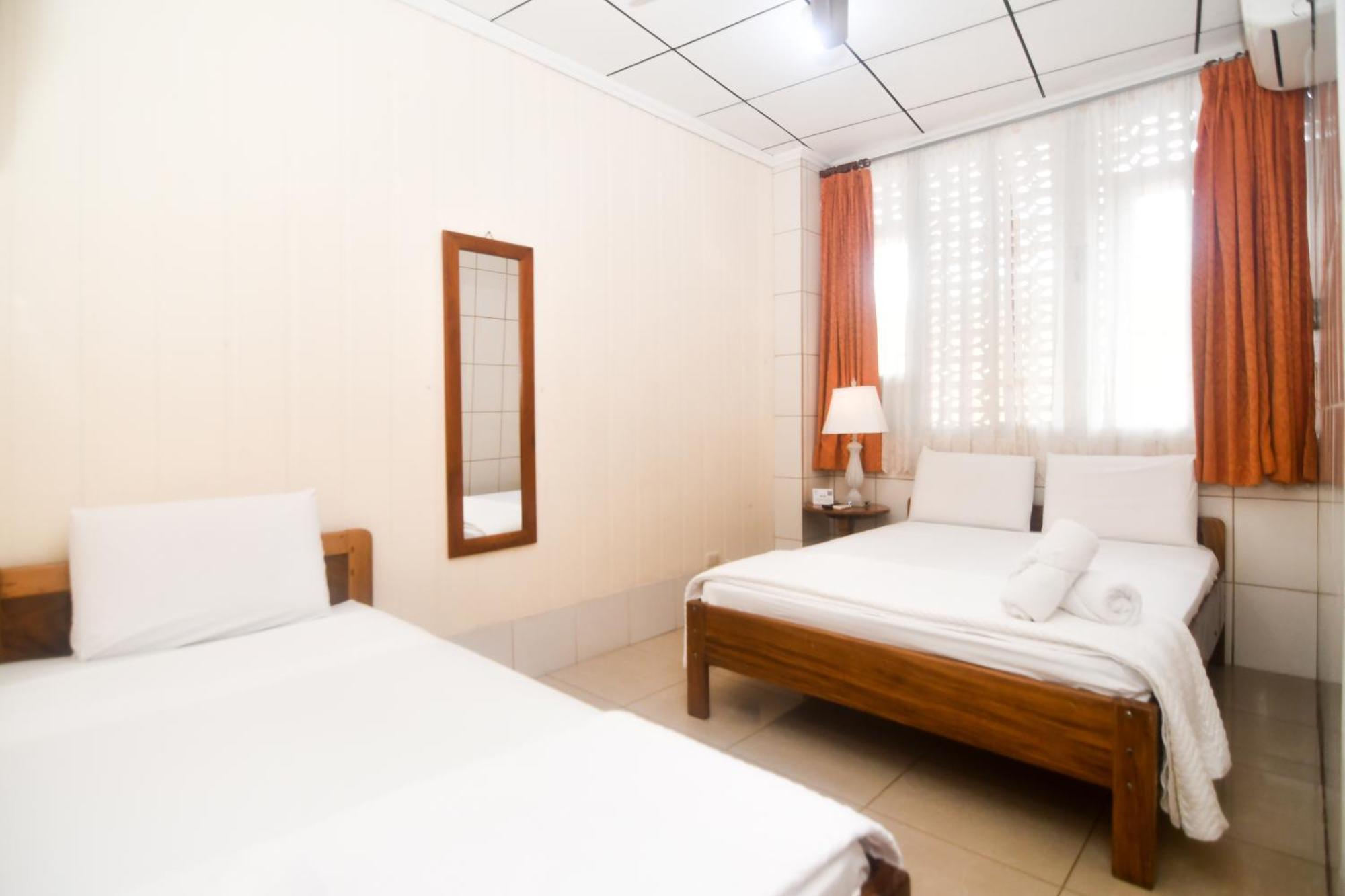 Hotel Aldea Chorotega プンタレナス エクステリア 写真