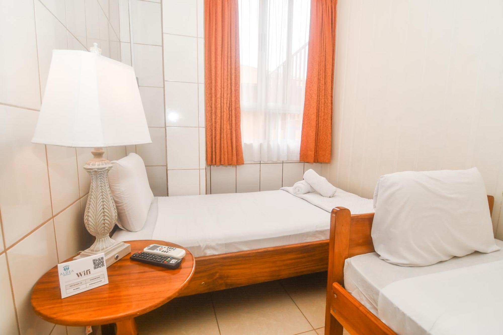 Hotel Aldea Chorotega プンタレナス エクステリア 写真