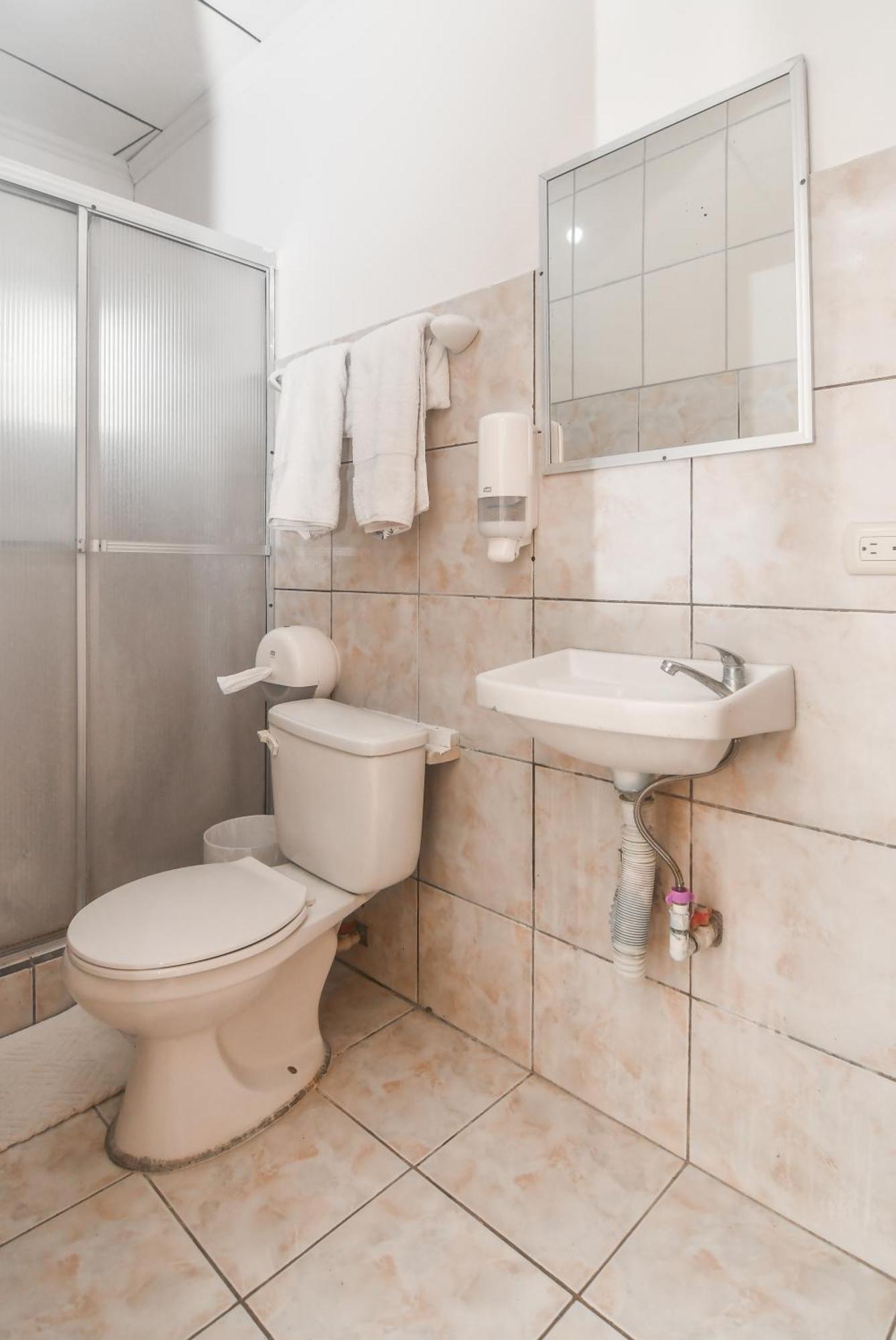 Hotel Aldea Chorotega プンタレナス エクステリア 写真